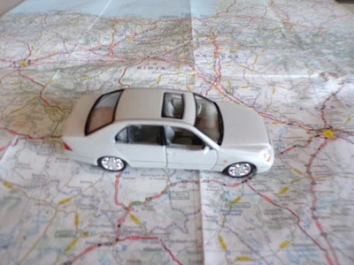 LEXUS LS 430 Gris Hachette SOLIDO 1/43 - Photo 1/2