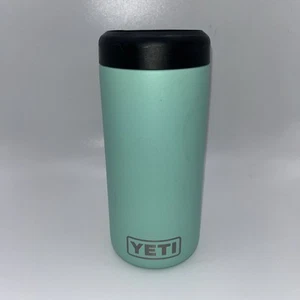 Yeti Slim Can Colster verde azulado/turquesa ver detalles - Imagen 1 de 5