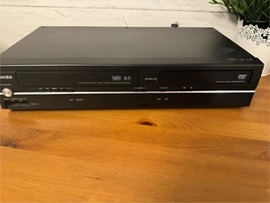 Toshiba SD-V32K DVD/VCR Combo Unit VHS Video Cassette Recorder PARTS ONLY - Bild 1 von 5