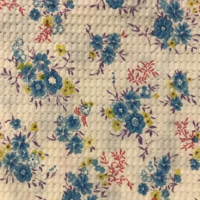 Vintage Seersucker Fabric ~ Unused/Unwashed Textured Fabric  125 cm x 92 cm wide - Image 1 of 4