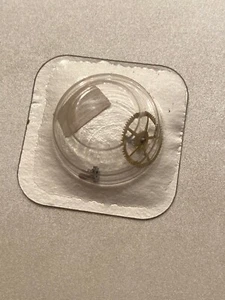 Rueda central Rolex con piñón cal. 1525 7950 - Nuevo de lote antiguo - en paquete sellado - Imagen 1 de 3