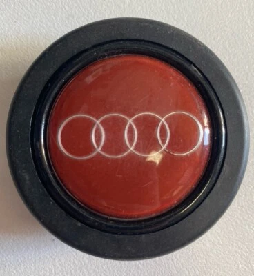 MOMO NOS Auténtico Audi 80 90 100 Quattro Botón Bocina Volante Botón Foto 1 de 2