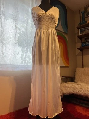 Maxi Camisón De Colección Exclusively Yours de Encaje Rosa Bordado Blanco Mediano EE. UU. Foto 1 de 4