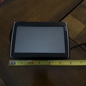 tom tom gps navigation - Picture 1 of 2