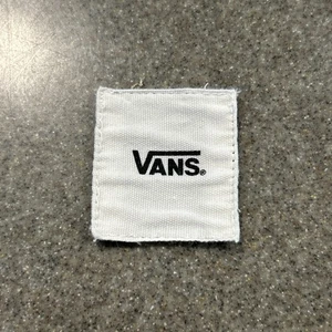 Parche bordado vintage raro Vans fuera de la pared monopatín coser blanco y negro - Imagen 1 de 4