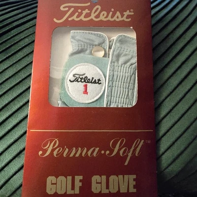 Guante de Golf Titleist Perma-Soft De Colección Damas Izquierdo Pequeño Cuero Cabretta Perla A Presión Foto 1 de 4