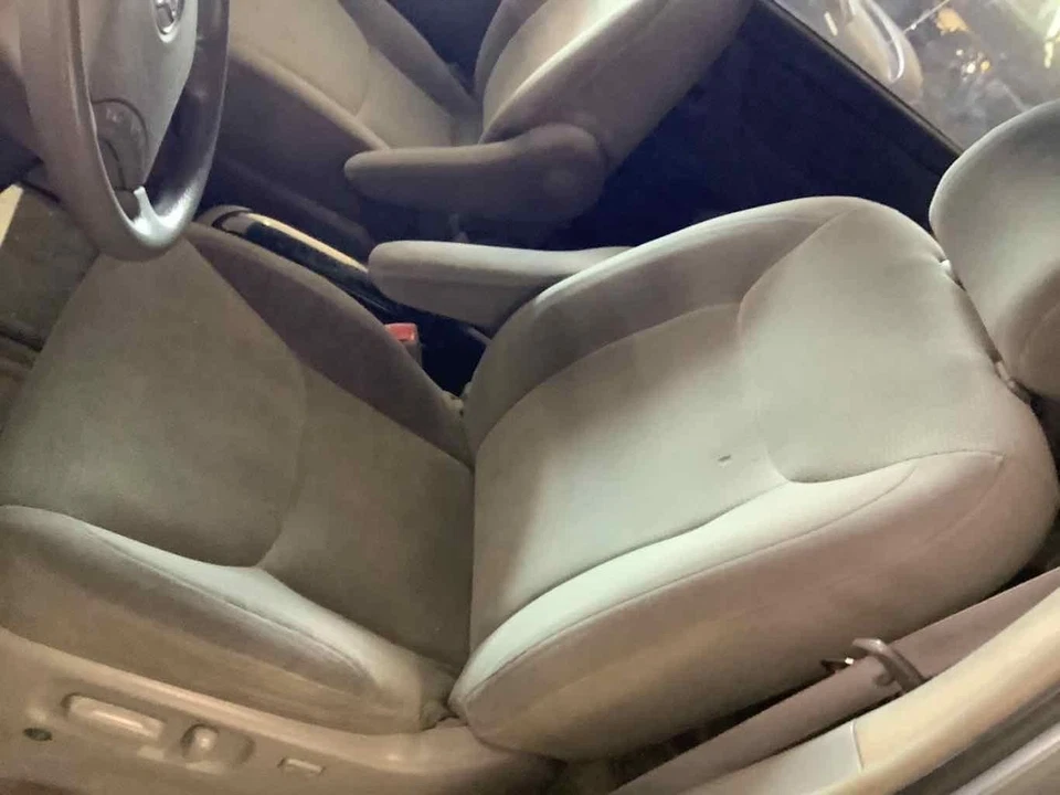 Used Fuel Injection Air Flow Meter fits: 2005 Toyota Sienna  Grade A Foto 1 de 4