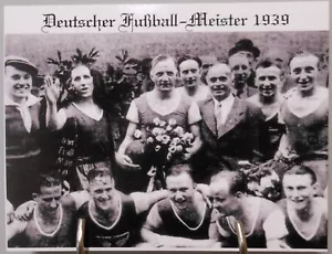Schalke 04 Deutscher Fußball Meister 1939 Sammlerkarte Postkarte Das Team FP25 - Bild 1 von 2