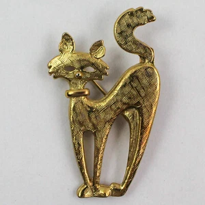 Charming Gold Tone Cat Brooch Pin - Perfect Gift for Cat Lovers! - Picture 1 of 5