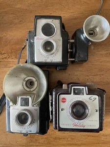 Vintage Kodak Brownie Starflex, Starflash And Holiday Cameras UNTESTED - Picture 1 of 5