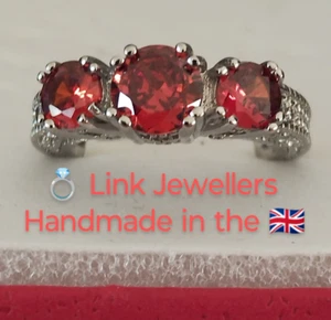 FZM: Woman Silver Ring. Size P-Q. Brilliant Cut 3 Red Diamond Ruby Simulated - Picture 1 of 9
