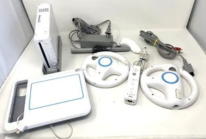 Wii Console   White RVL-001(USA) - Picture 1 of 6