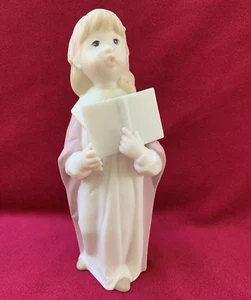 Golden Memories by Lladro Daisa Choir Girl 1992 Figurine - Picture 1 of 6