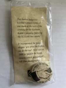 KODAK Pin Werbeabzeichen limitierte Auflage Replik mit Papier - Bild 1 von 3