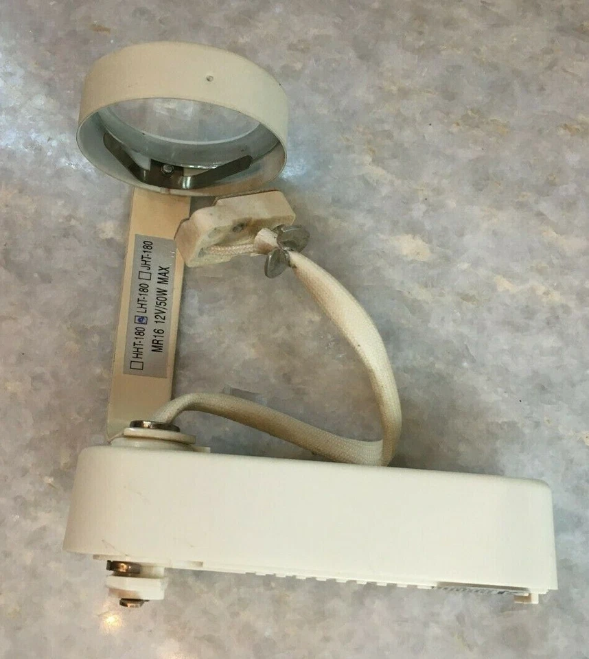 WAC Lighting LHT-180-WT Blanco Ht-180 Serie L-Track Cabezal de Pista MR16 GU 5.3 GU5.3 Foto 1 de 4