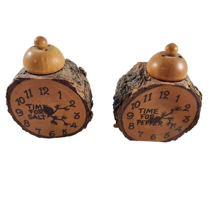 Vintage Wooden Bark Tree Slice Rustic Clock Salt & Pepper Shakers - Picture 1 of 3