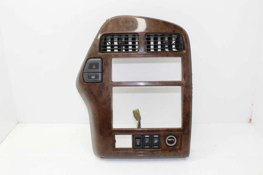 Ободок отделки вентиляционной решетки радиоприемника переменного тока для центральной приборной панели 1997 98 99 Infiniti QX4 - Изображение 1 из 4