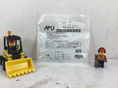 DR10-AP-1F - AUTOMATION DIRECT - INDUCTIVE PROXIMITY SWITCH - **NEW OLD STOCK!** - Image 1 of 3