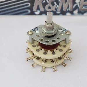 1x interruptor giratorio PGK-11P2N8A 2 cubiertas 2 polos 11 postes - Edición de la URSS - ПКГ 11П2Н8А - Imagen 1 de 4