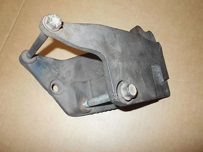 1968 FORD Bronco 289 smog pump mounting bracket C8TE-9B450-A used - Image 1 of 4