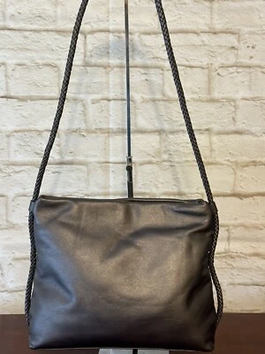 Bolso de mano Apostrophe gris bronce metálico para mujer Foto 1 de 4