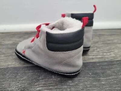 Carter's Bebé Suela Suave Primeros Zapatos Talla 3 Fácil Pull-on Cordones Elásticos Forrados de Piel Foto 1 de 4