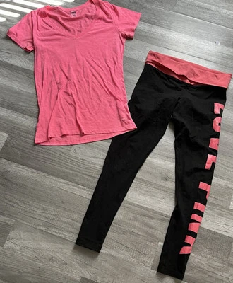 Conjunto camiseta y leggins rosa Victoria Secret Foto 1 de 4