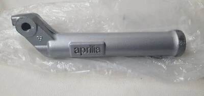 FODERO SCARPETTA  FORCELLA LATO SX ORIGINALE APRILIA SCARABEO 50 CC, AP8203637 - Immagine 1 di 3