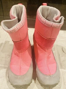 MERRELL GIRLS PINK SNOW BOOTS SIZE 3 - Picture 1 of 4