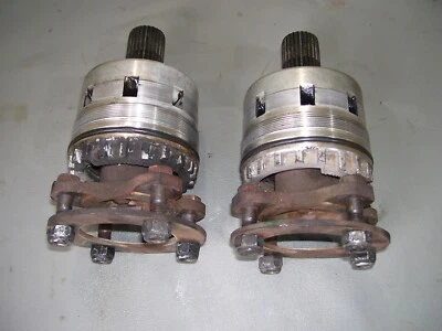 OEM 2000 Jaguar xj8 left right rear differential output shaft bearings set OEM Foto 1 de 4