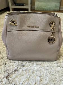 MICHAEL KORS Jet Set SoftPink Chain Legacy Medium Shoulder Pebbled Leather Black - Bild 1 von 11