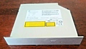 849055-6C1 HP Pavilion 510 570p Super Multi DVD Write Optical Drive GUD1N Bezel - Afbeelding 1 van 5
