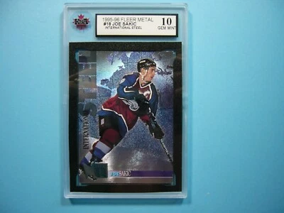 Tarjeta de hockey Fleer Metal International Steel 1995/96 #18 Joe Sakic KSA 10 GEMA PS Foto 1 de 2