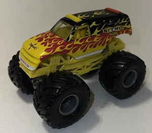 Hot Wheels Monster Jam WCW Nitro Machine 1/64 - Bild 1 von 7