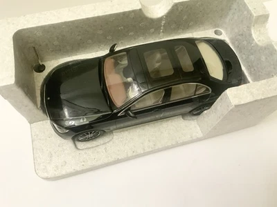 1/18 2016 MERCEDES BENZ E Class W213 black Minichamps Dealer model B66960380 - Image 1 of 4