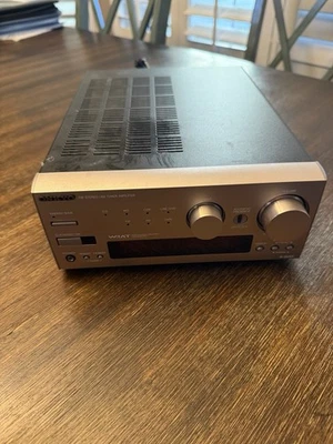 Onkyo AM/FM Stereo Tuner Amplifier R 805x READ DESCRIPTION - Image 1 of 4