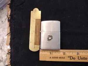 Vietnam Era ZIPPO MARINE CORPS LIGHTER w/ 3D MARINES EMBLEM - GREAT CONDITION - Picture 1 of 6