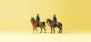 Preiser 79149 N Scale Police -- Mounted Police USA - Picture 1 of 2