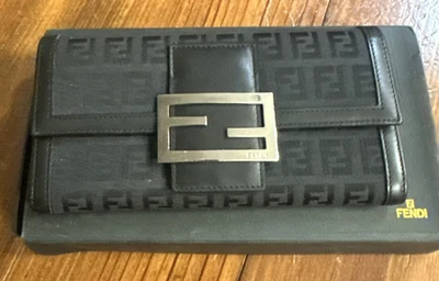 Carteira FENDI P. Foglio Donna Such/Toro/Nero - Imagem 1 de 4