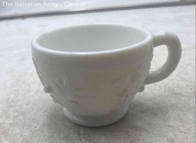 Juego de tazas de té perforadoras de vidrio de leche decorativas con patrón de cosecha de frutas blancas Foto 1 de 4