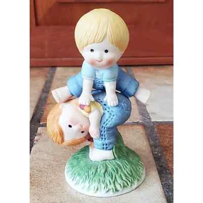 Figura de cerámica Enesco Country Cousins Leapfrog 1981 niño y niña Foto 1 de 4