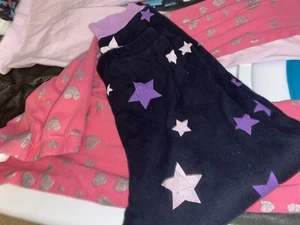 Mixed LOT OF 8 BOTTOMS: Carter, H&M 4t-6 Girls Leggings, Sleep Pant, Active Pant - Picture 1 of 6
