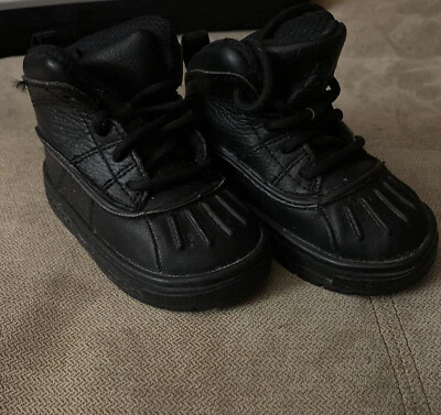 Nike Woodside 2 высоты ACG 524874-001 утка загрузки Baby Shoes черный размер 5C - Изображение 1 из 4