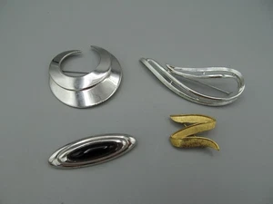 Sarah Coventry Trifari Brooch Lot Costume Jewelry - Picture 1 of 3