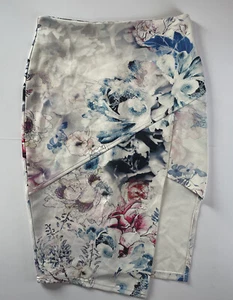 Flora, Valley Girl Womens Skirt (Size 8) Knee High, Open Leg, Flowers - Picture 1 of 9