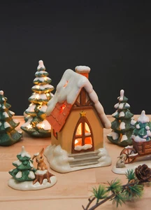 Goebel Lichterhaus Weihnachten Neu XMAS Winterwald Haus OVP Teelicht - Picture 1 of 9