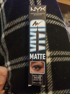 NYX PROFESSIONAL MAKEUP Vivid Matte Liquid Liner, Smear-Resistant Eyeliner - Picture 1 of 4