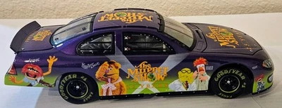 Action Muppet Show 25 años escala 1:24 2002 R/T Dodge Intrepid Car NASCAR  Foto 1 de 4