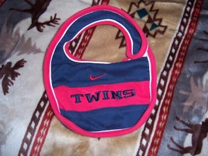 BABERO NIKE MINNESOTA TWINS 3/6 MESES - Imagen 1 de 2