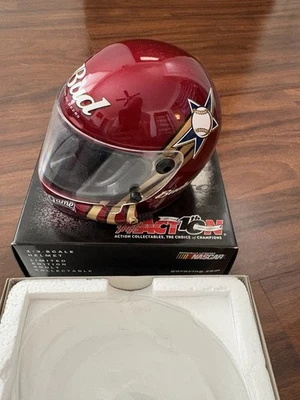 Minicasco Dale Earnhardt Jr Budweiser 1:3 Foto 1 de 4